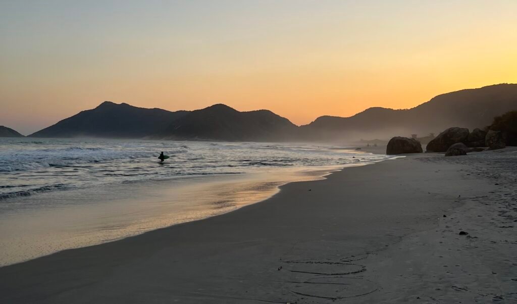 Praia do Abricó: o paraíso naturista do Rio de Janeiro